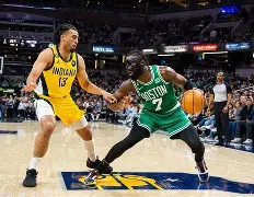 包含凯尔特人NBA战胜迈阿密热火杰伦布朗突破得手的词条 包含凯尔特人NBA战胜迈阿密热火杰伦布朗突破得手的词条